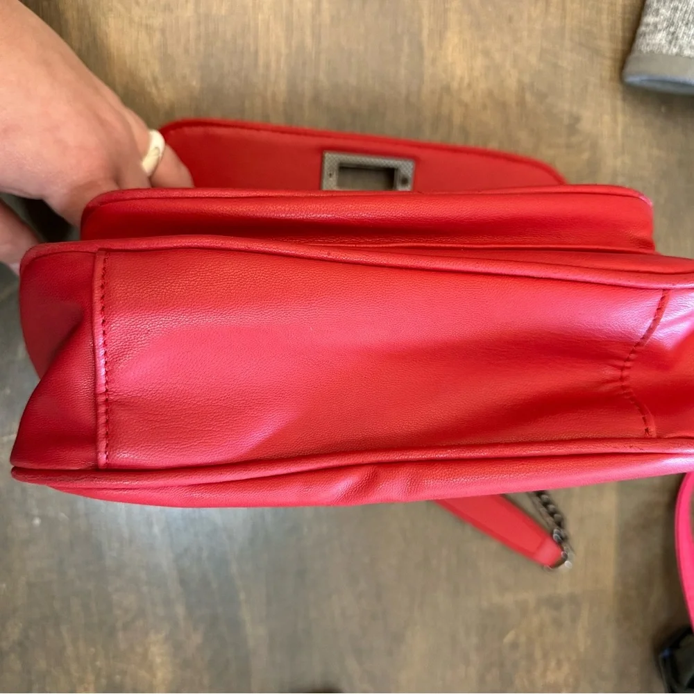 Badgley Mischka Red Vegan Leather
Handbag Purse Quilted Chain
Convertible - Picture 3 of 7